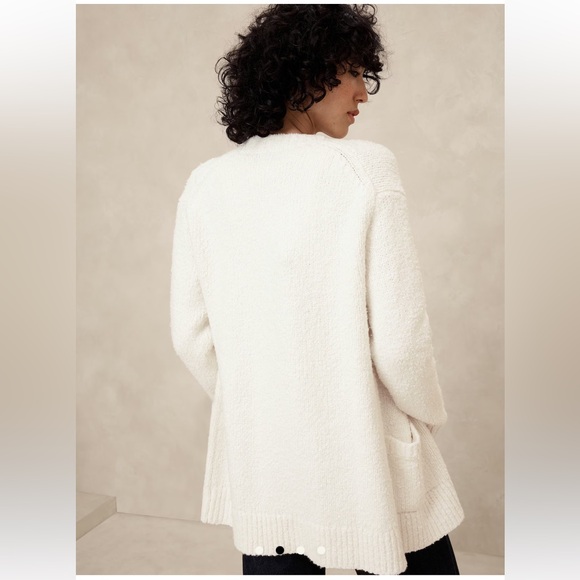 Banana Republic Factory Boucle Cardigan - Picture 2 of 6